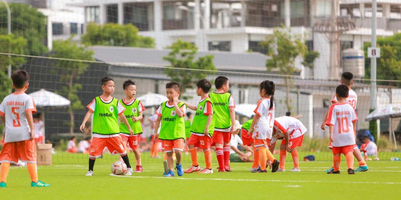 bóng đá trẻ em