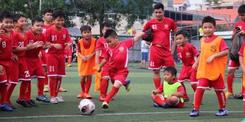 lớp học bóng đá trẻ em ở tphcm