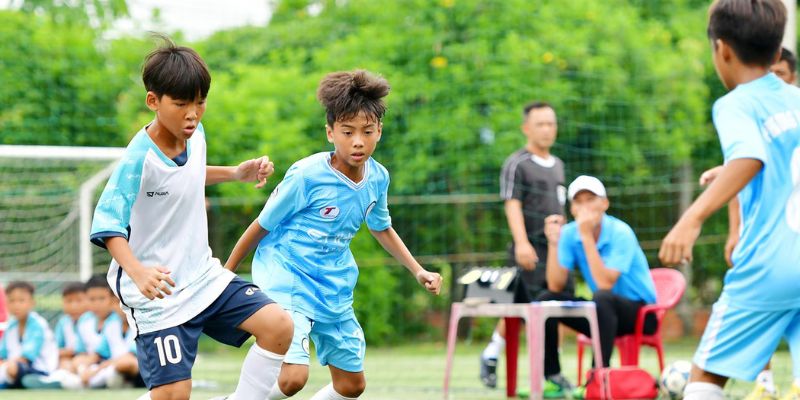 bóng đá thiếu nhi